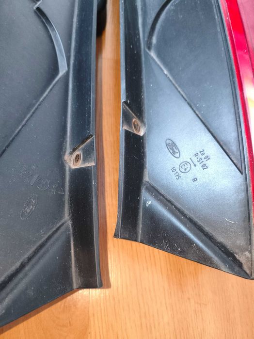 Conjunto Faróis / Ópticas Ford Focus Mk2 (Frente e Trás)