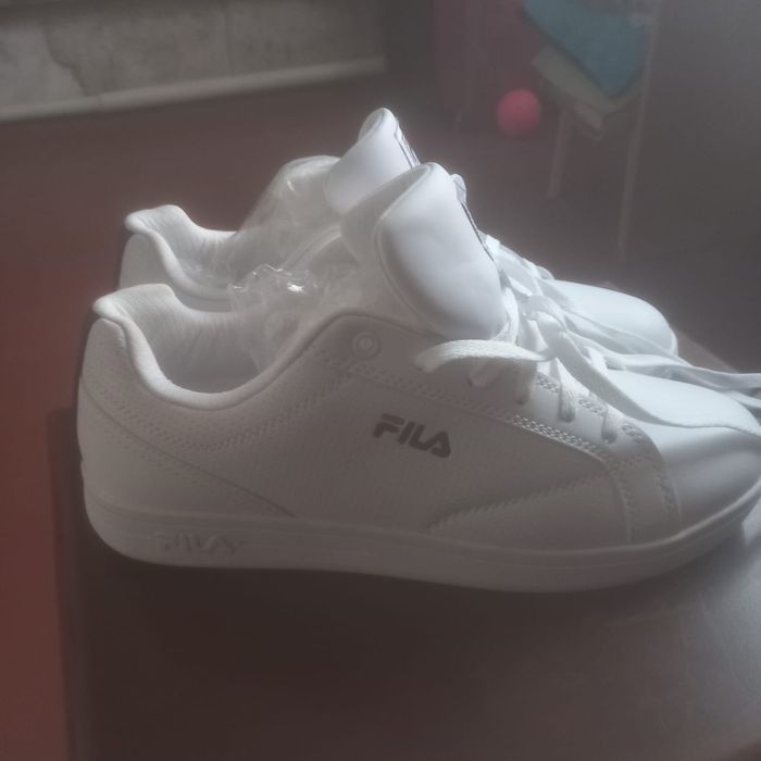 Чоловічі кросівки