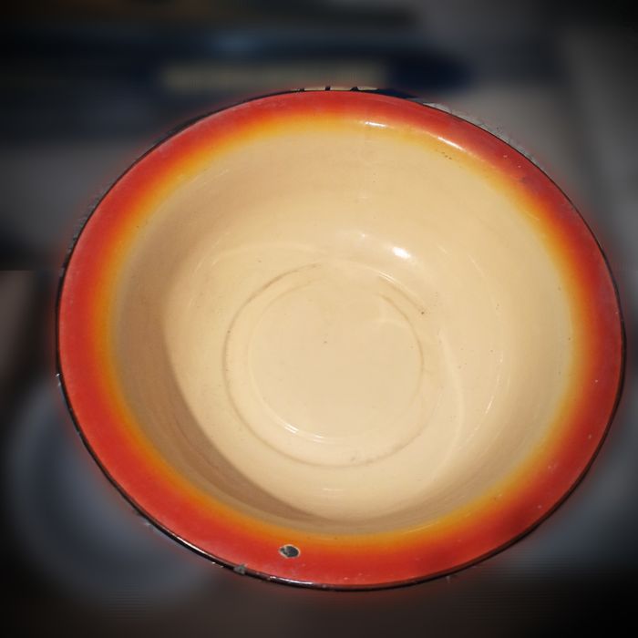 Тазы эмалированные