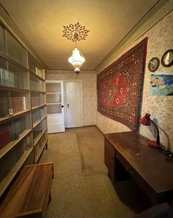 3 - комн. квартира 64 м. кв. 3/5 кирп. Нагорка.