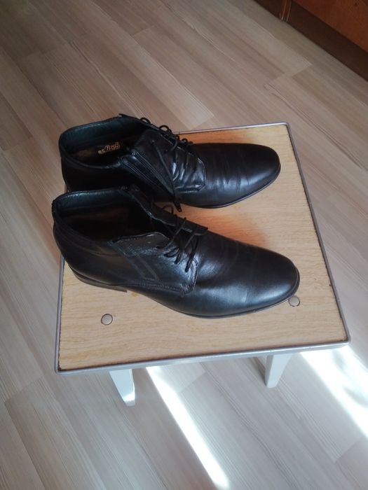 Продам дитяче зимове взуття