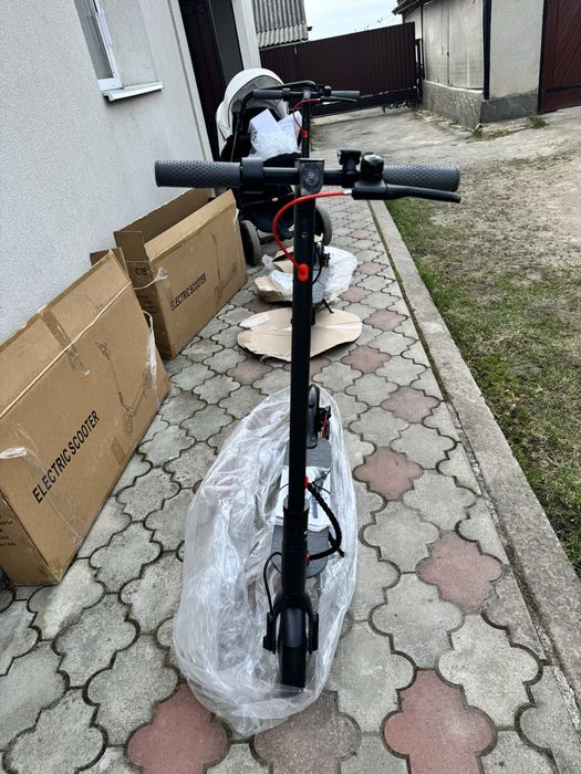 Безкоштовна доставка Електросамокат як Xiaomi Mi Electric Scooter M365 350 Вт, Батарея 7,6Аг,  до 120 кг Самокат колеса 8,5 макс швидкість 25 км/год