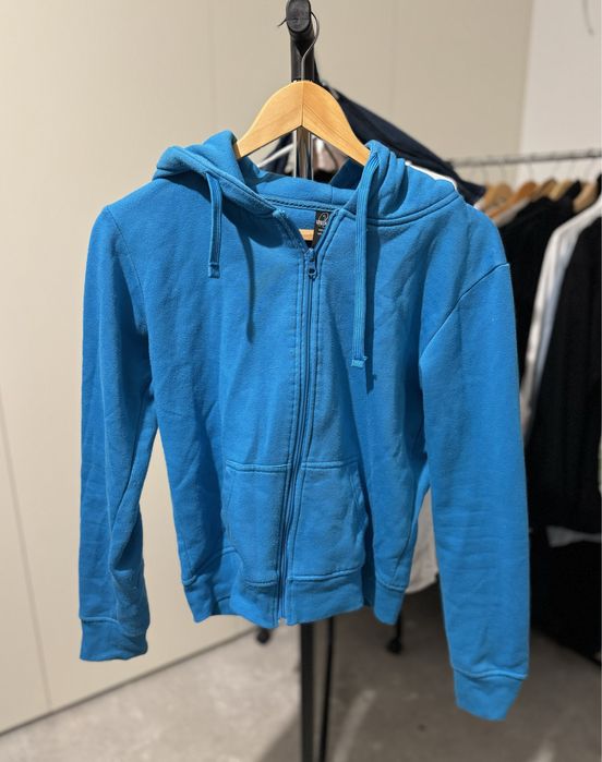 Niebieska bluza M z kapturem