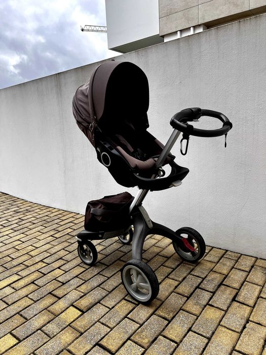 Isofix iZi Go + Carrinho Stokke (castanho)