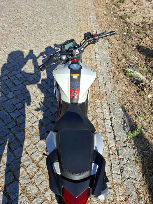 Benelli 125 BN (2023) -  Impecável