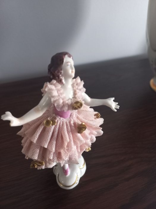 Figurka porcelana