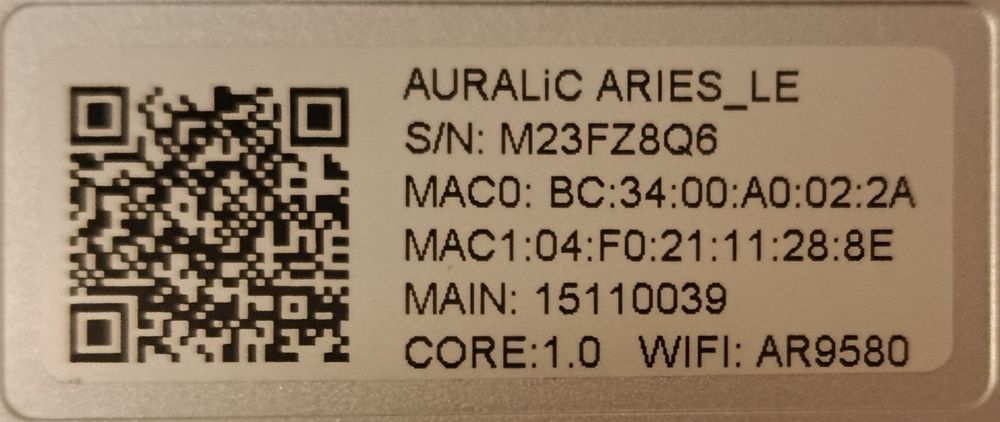 Auralic Aries LE Streamer + Sbooster