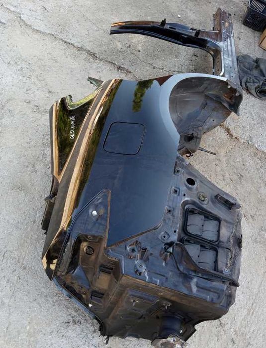 Відрізні частини/четверті на Infiniti Q70