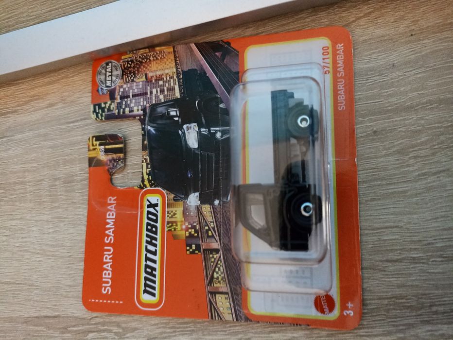 Matchbox Subaru  skala 1:64