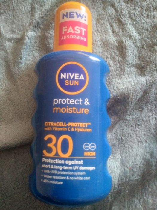 Nivea Sun moisture