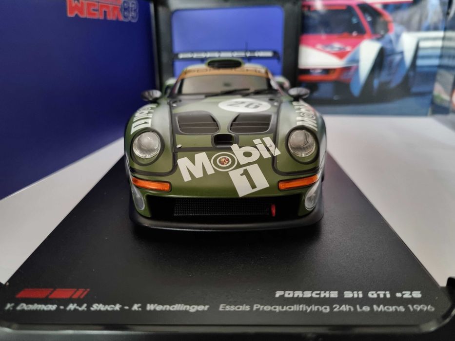 Porsche 911 1:18