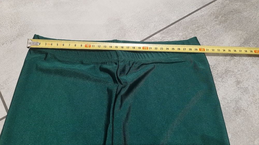 Legginsy lycra getry z lajkry zielone błyszczące kolarki za kolano