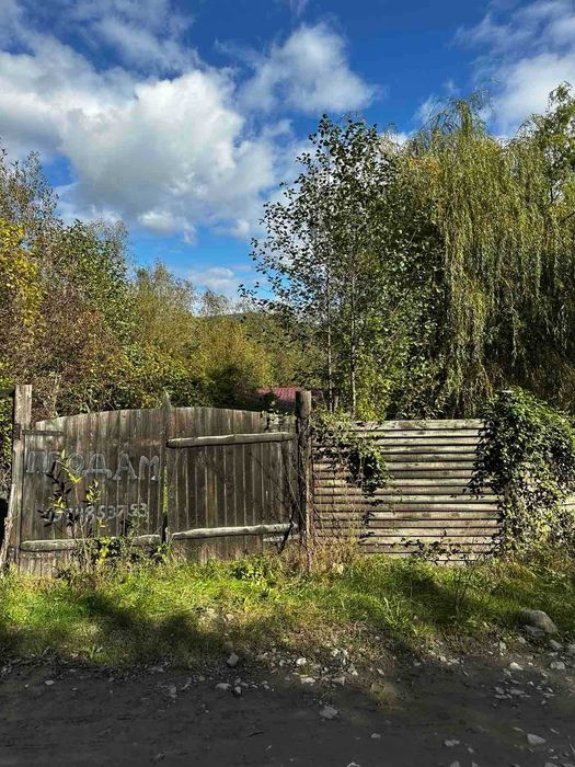 Продається сауна з жилим будинком в смт. Дубове