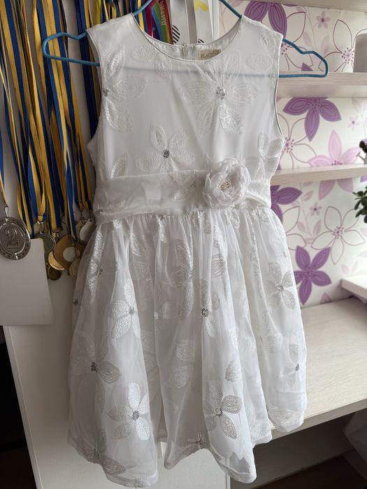 Нарядна сукня 134