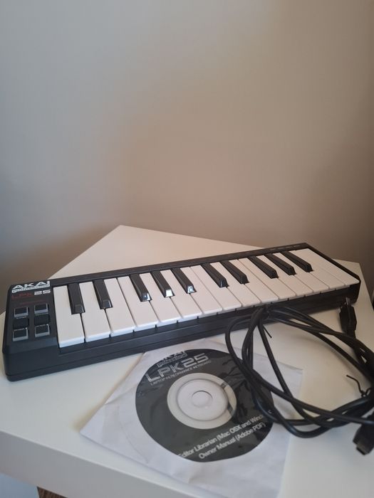 Klawiatura midi sterująca Akai Professional LPK25