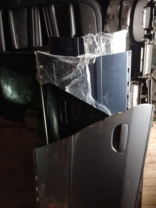 Продам двери филенки на ауди а6с5