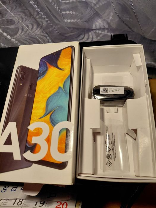 Samsung Galaxy A30 32 Gb (SM-A305F/DS). Чорний