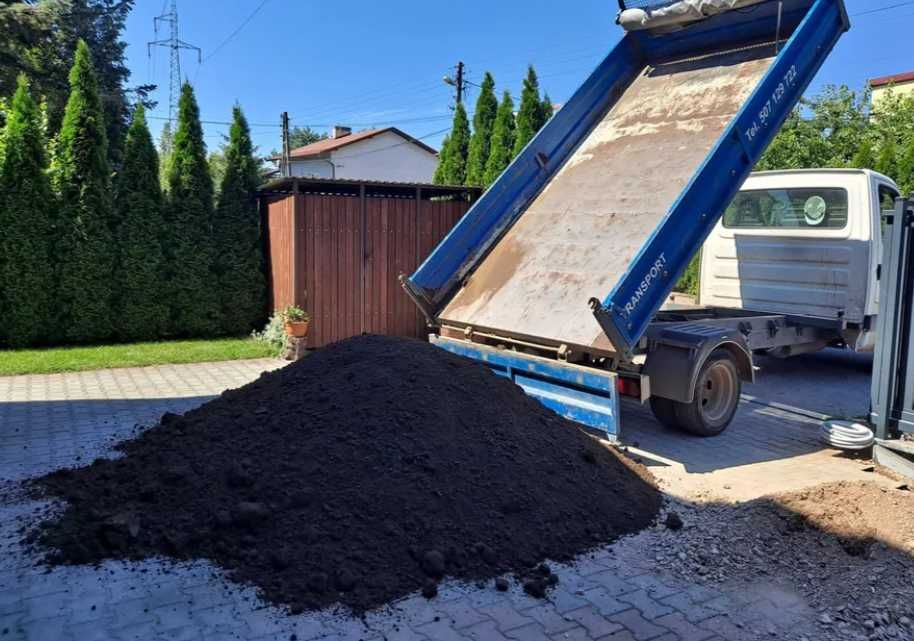 Czarna Ziemia Ogrodowa Ogrodnicza do ogrodu pod trawnik trawę czarnoziem na podniesienie wyrównanie terenu DOSTAWA 3- 20t Koparka humus przesiana