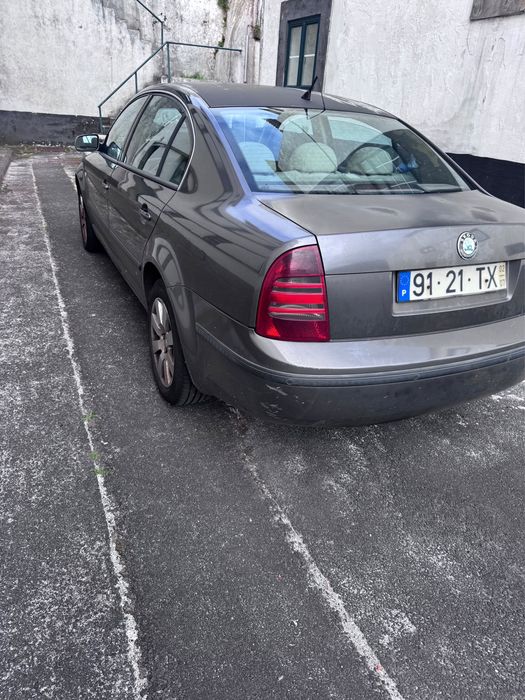 Skoda SuperB 1.9TDi PD130 — photo 4
