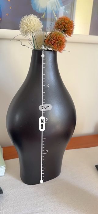 Jarra em loiça preta