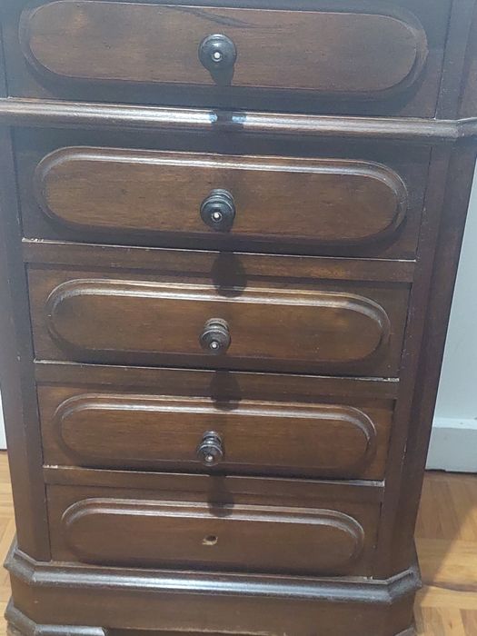 Armário - 5 gavetas, tampo em mármore rosa