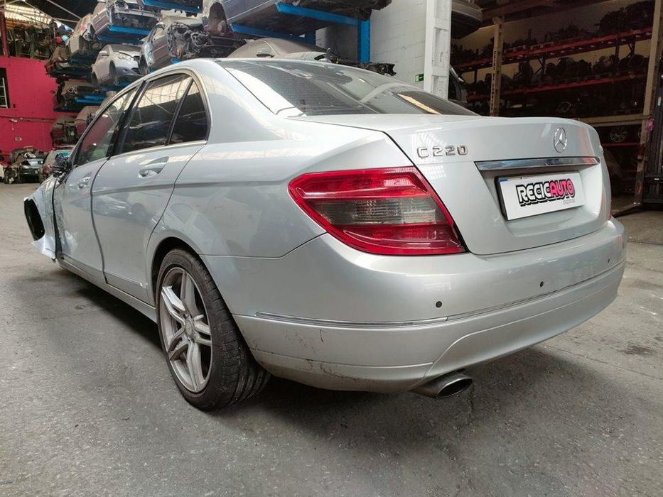 Grelha Do Radiador Frontal Mercedes-Benz Clase C Bm 204 Berlina