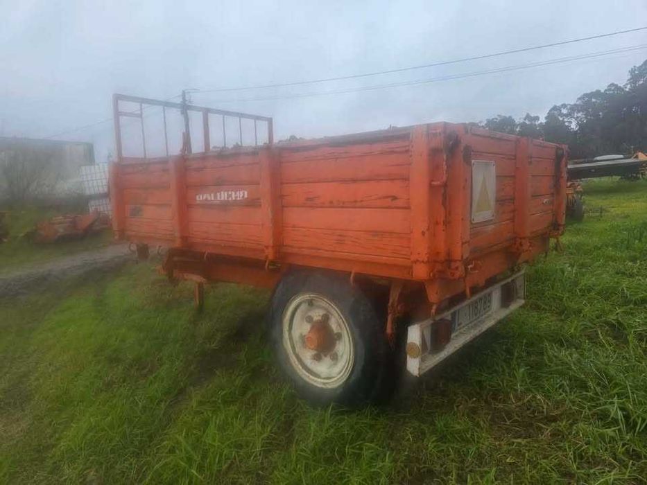 Reboque agricola tribasculante galucho 2000 kg - usado