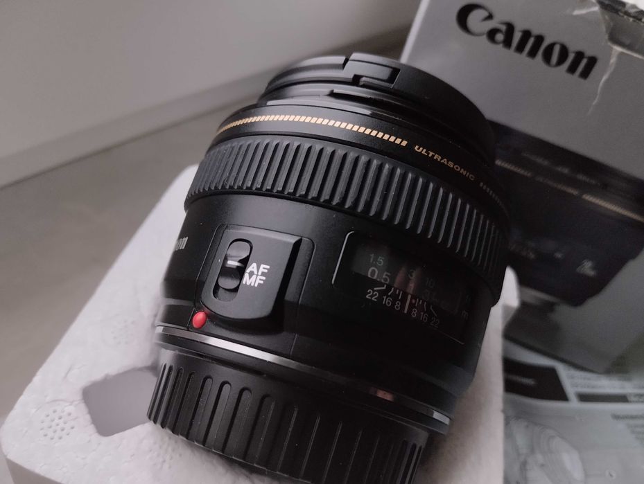 Обєктив Canon EF 28mm f/1.8 USM фікс.Заводський комплект.
