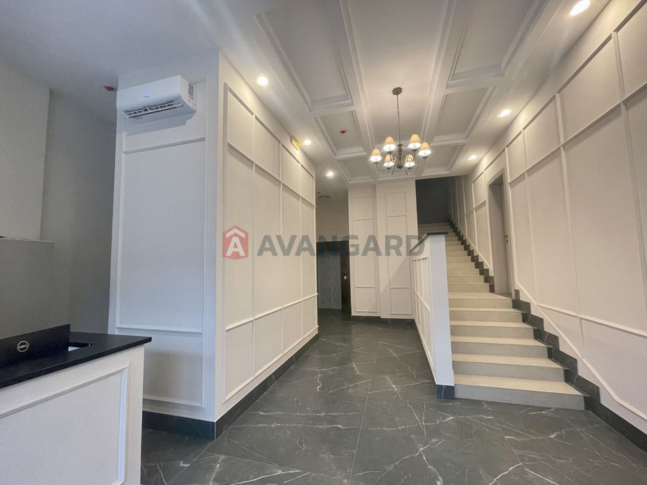 Продам квартиру з терасою