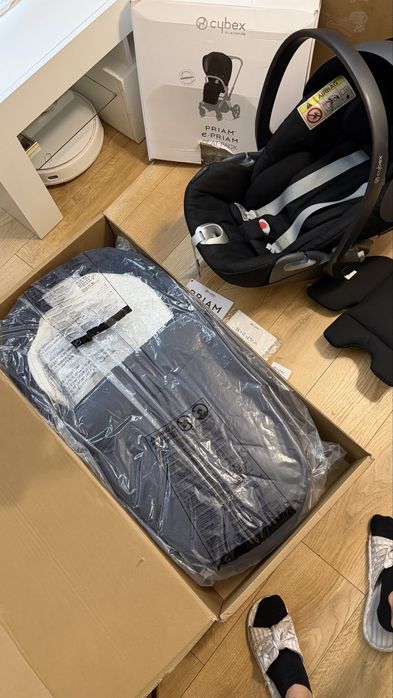 Cybex Priam Rosegold  NOWA gondola w folii +spacerówka używana