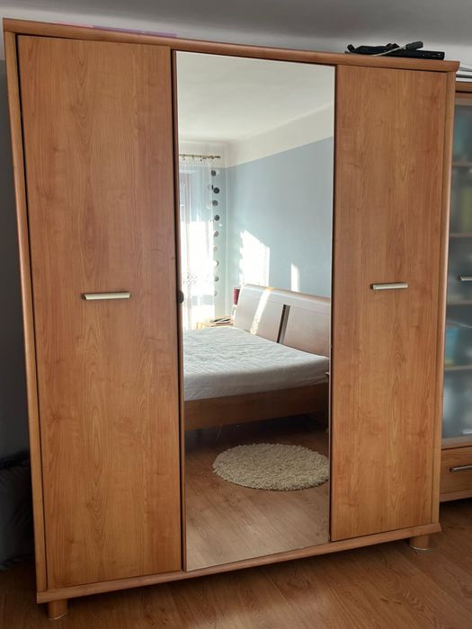 Lóżko ,szafa,szafki