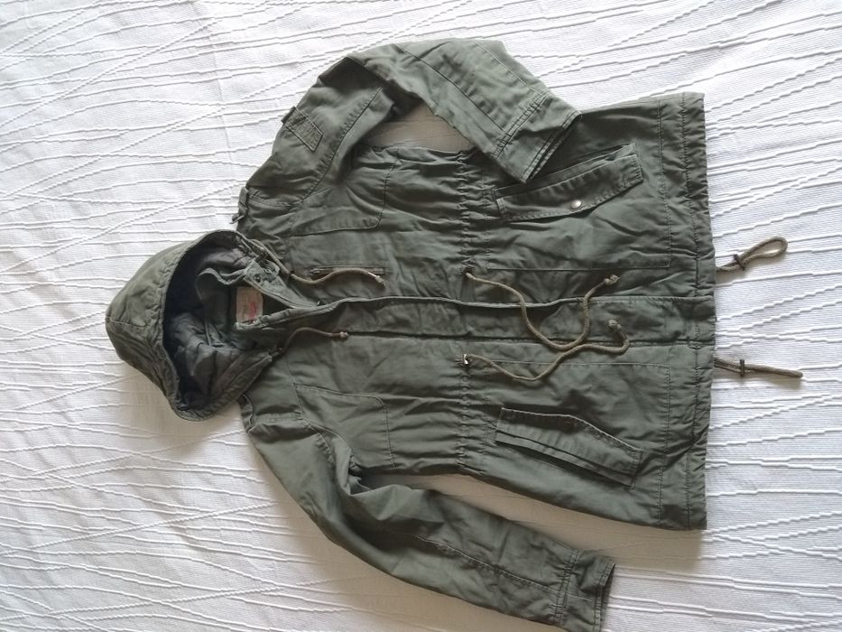 Casaco com capuz Bershka