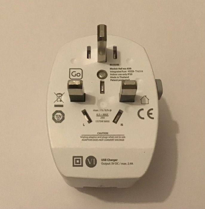 Adaptador universal Europa +Mundo+Usb
