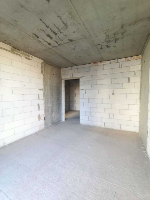 3 кімнатна квартира на Хоткевича - новобудова. Розтермінування