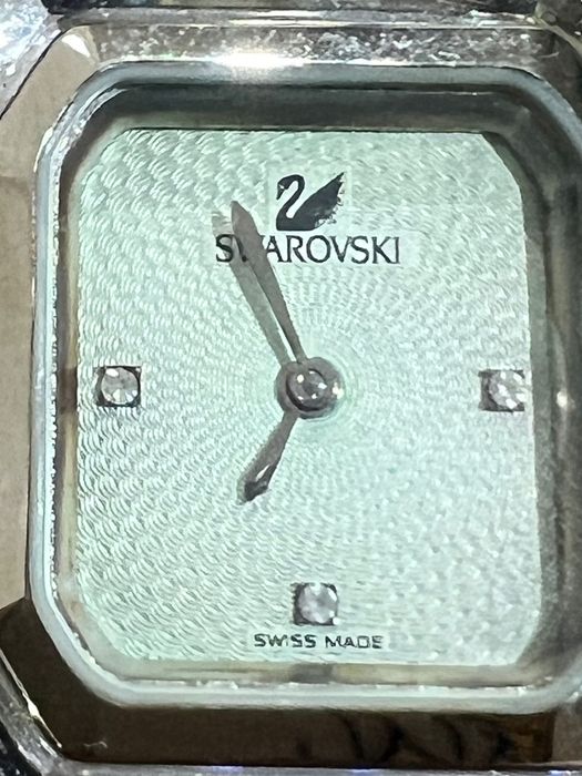 Наручные часы Swarovski