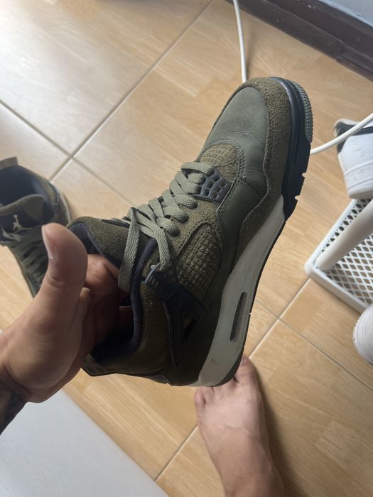 Air Jordan 4 Retro SE Craft "Medium Olive"