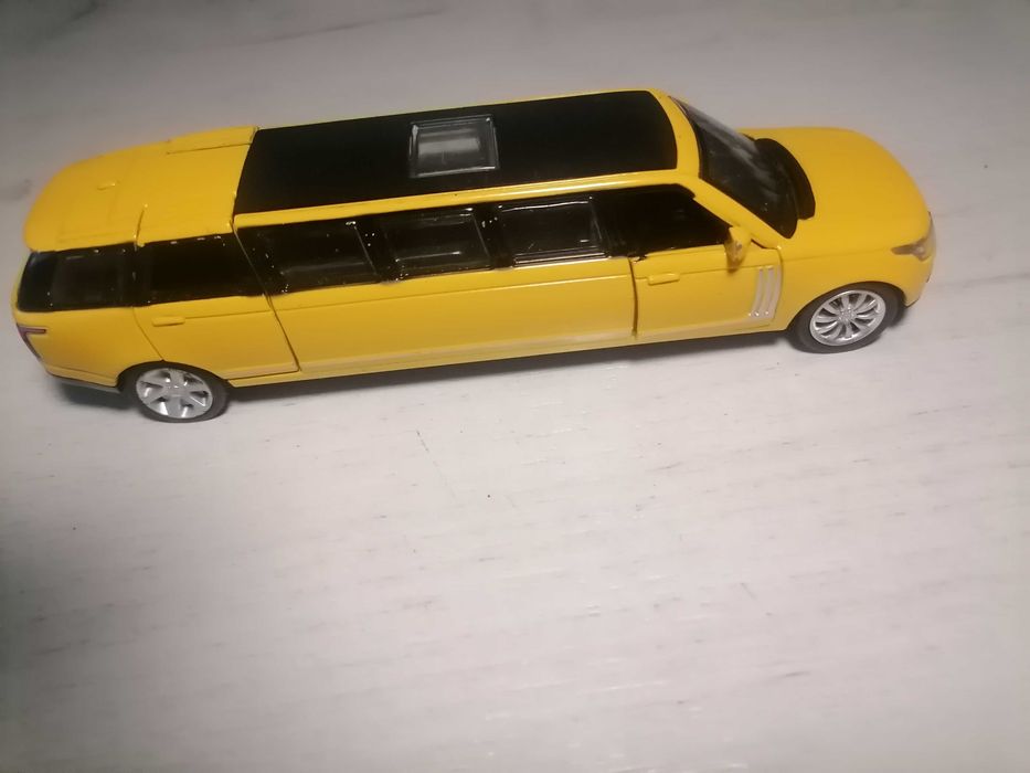 Машинки по 100грн