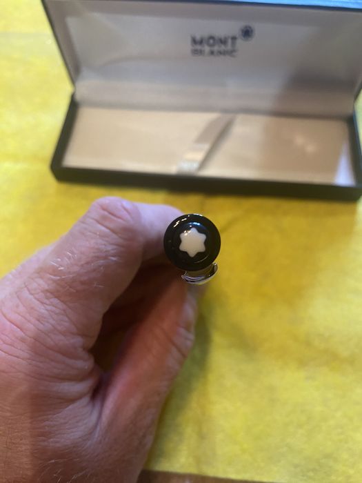 Продам ручку Mont Blanc