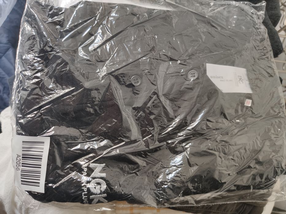 T- Shirt e bonés para coleção ou uso