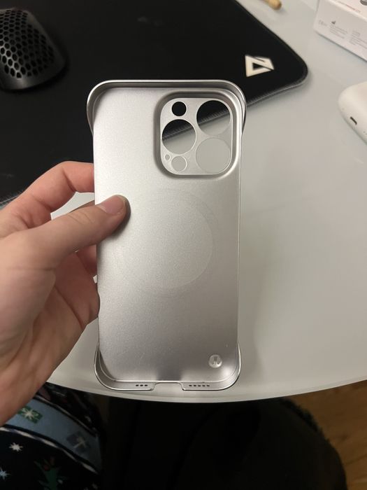 Capa Metálica Iphone 13 Pro