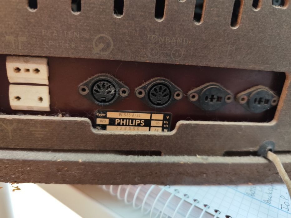 Radio Philips antigo ótimo estado