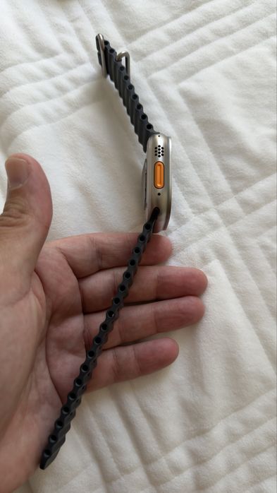 Apple Watch Ultra 49mm Titânio GPS + Cellular – Bateria 91% + 2 braceletes