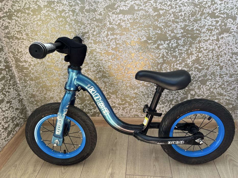 Біговел дитячий синій Profi Kids