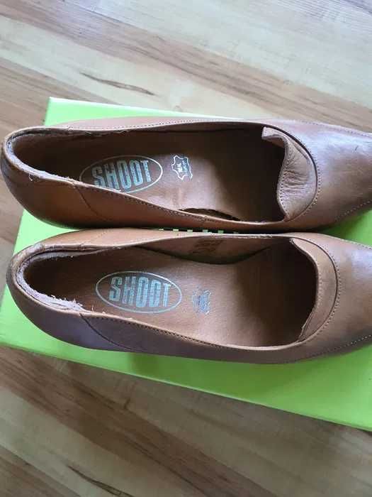 Czółenka Shoot 38 skórzane