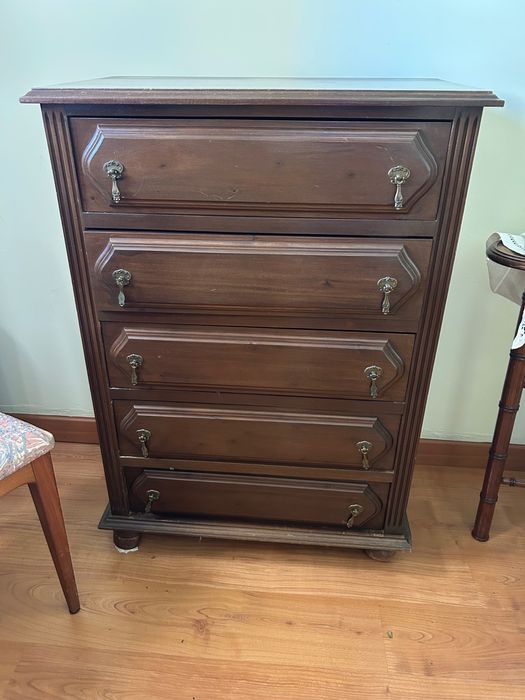 Cómoda c/ 5 gavetas