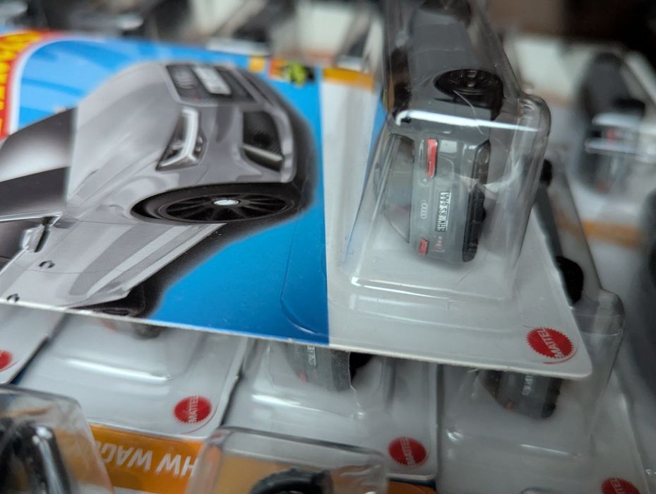 Хот вілс Ауді рс6 dollar 17 avant сіра  hot wheels audi rs6 nardo gray