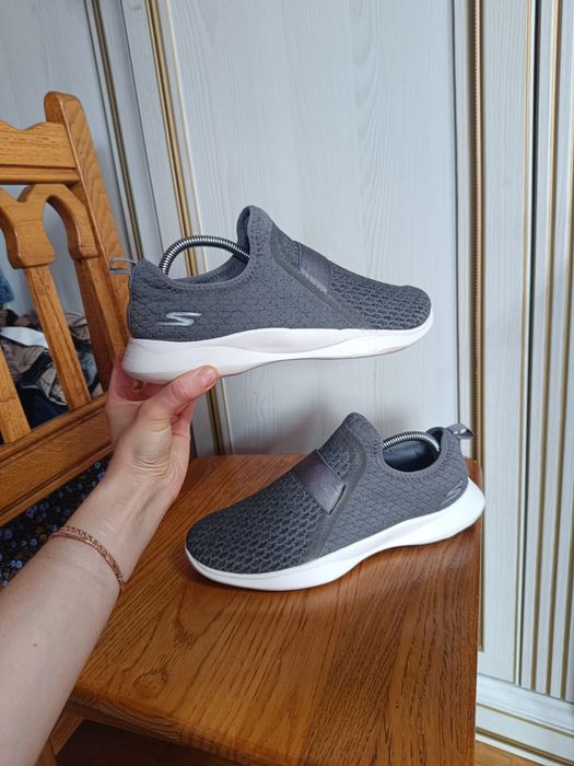 Skechers You / Serene оригінал кросівки 41р