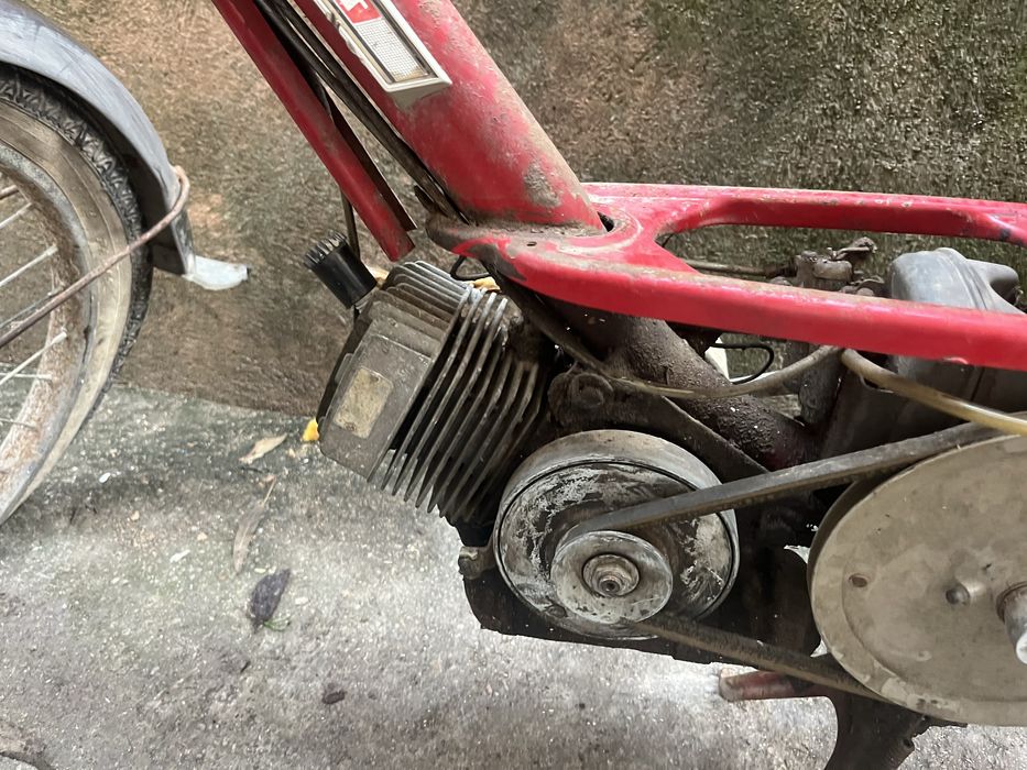 Mobilete peugeot 102 ano 1968