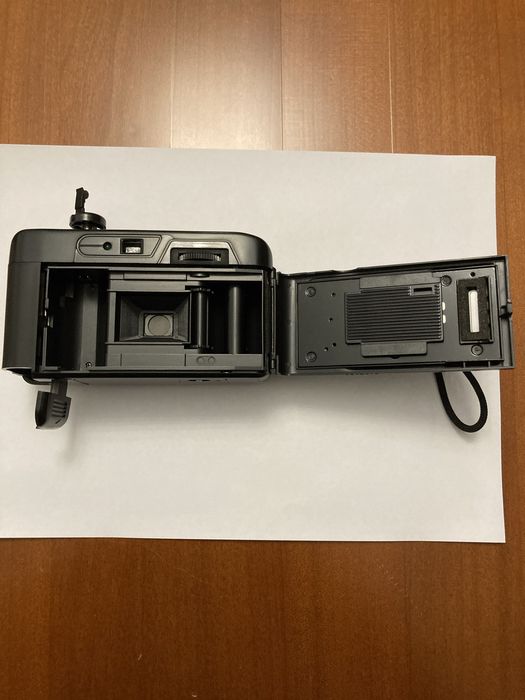 ** MAQUINA FOTOGRAFICA ANALIGICA OLYMPUS “SHOT & GO” -COMO NOVA-