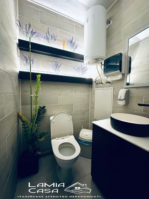 Продаж працюючого закладу. Небесна сотня (Стасюка)